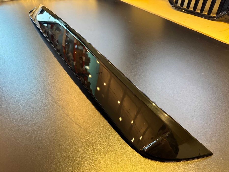 Eleron Luneta - Mercedes E Class W213 Negru Lucios