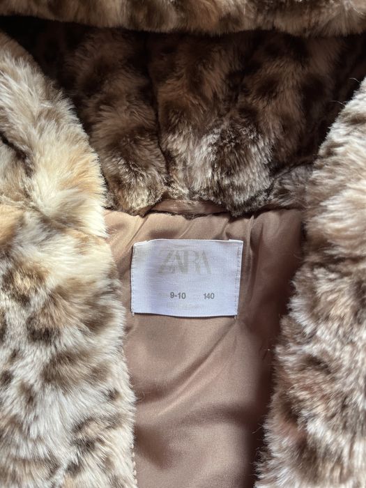 Детско пухкаво елече Zara