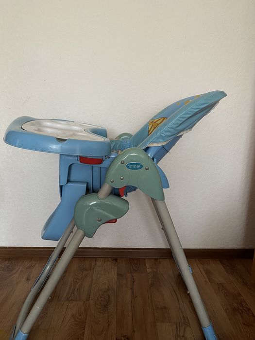 Детское кресло для кормления