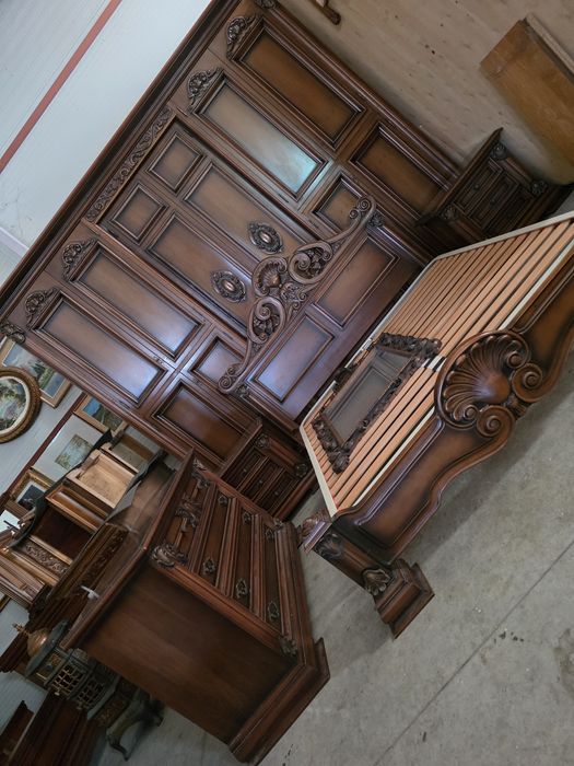 Dormitor complet lemn masiv Pat noptiere 1comoda șifonier