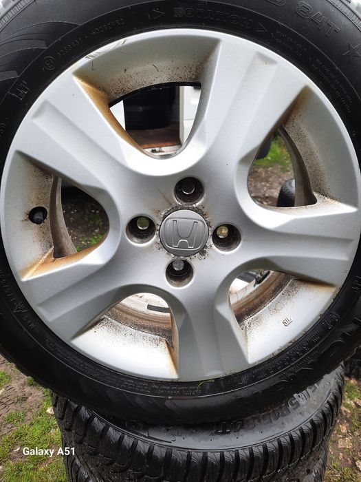 Ляти джанти с гуми 4×100 за Хонда.