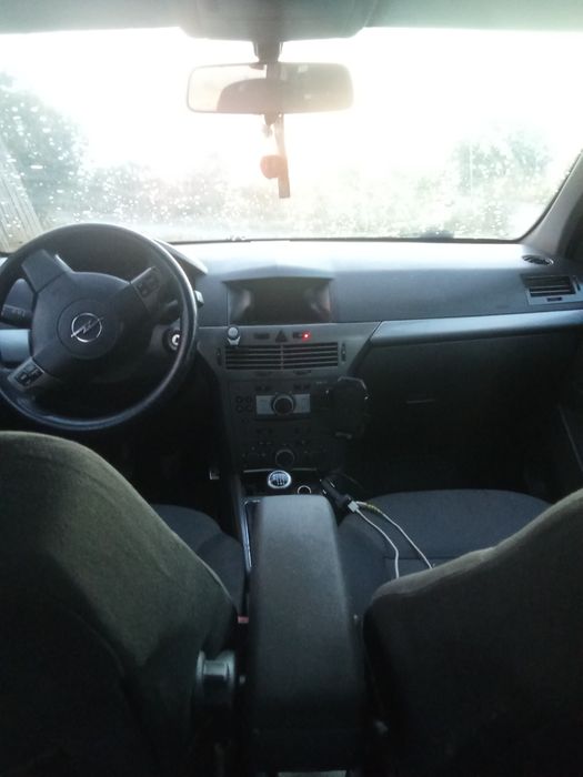 Vând sau schimb  Opel Astra h 1,9 CTDI