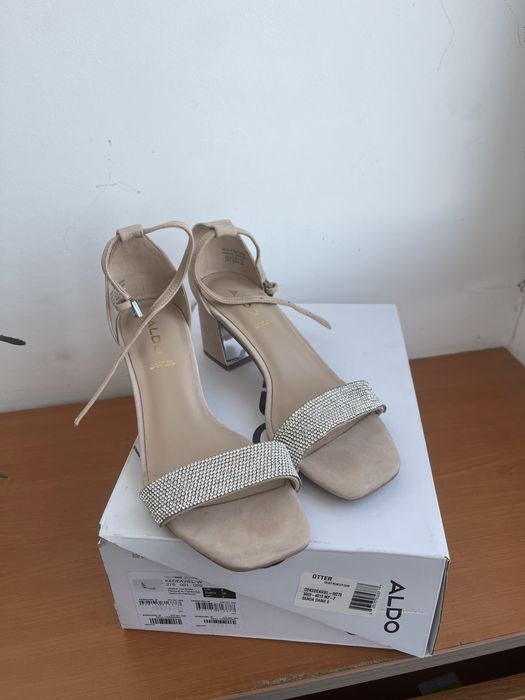 Сандали на ток Aldo