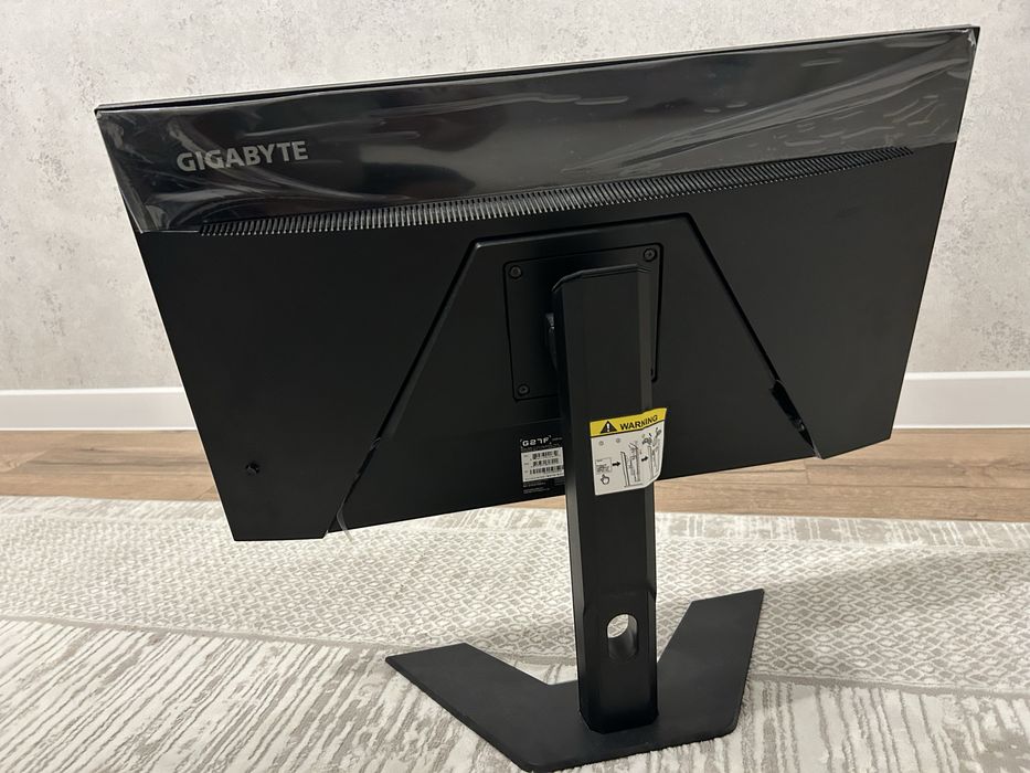 Монитор Gigabyte 144гц