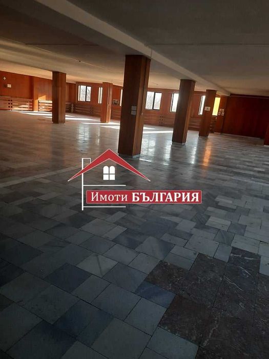 Продава се Промишлена сграда в Баня - 3924 кв.м за 383 €/кв.м - Снимка #1