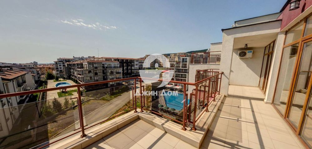 Тристаен апартамент с ПАНОРАМА МОРЕ И ПЛАНИНА в Хелиос, Свети Влас