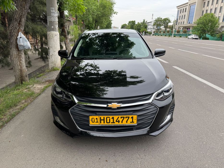 Chevrolet Onix 2023 — 3