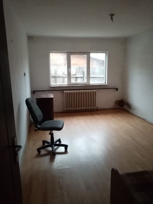 Proprietar închiriez casă în zona Iulius Mall