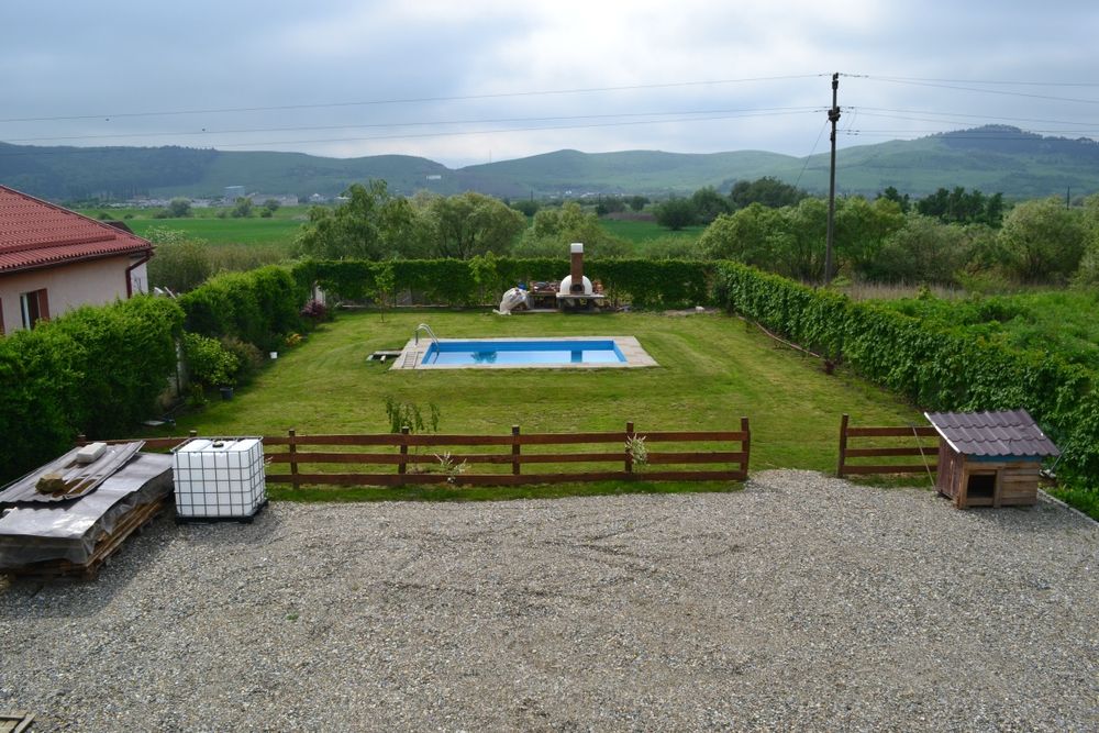 Imobil situat la intrare in Gherla pe DN 1C