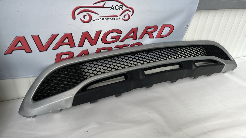 Решетка Mercedes GLA X156