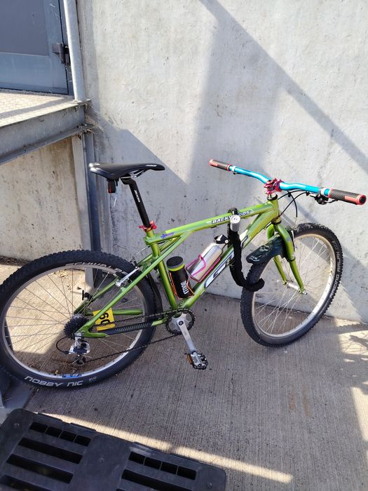 Bicicleta GT Backwoods