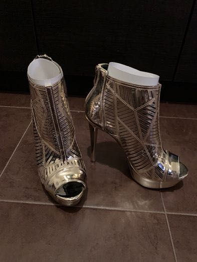 Луксозни златисти стилни вип боти УникатТопМодел Колекция VIP New25/26