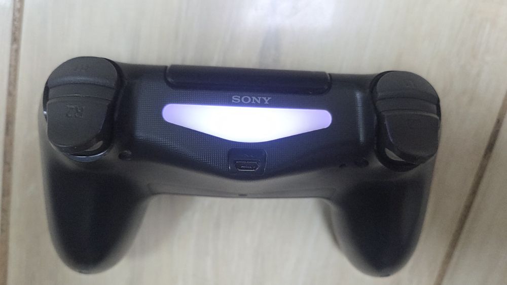 Controller ps4 funcționala