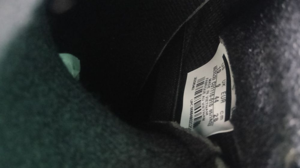 Jordan 4 Black cat 44