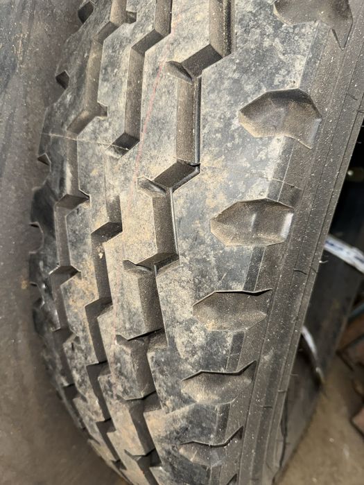 Грузовая шина 11r20