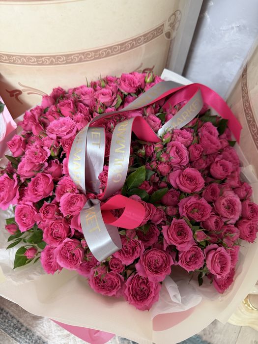 Продам огромный букет из кустовых роз