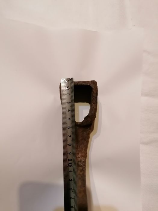 Брадва старинна - здрава