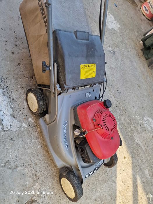 Masina de tuns iarba pe benzina HONDA HRB476 4CP cu TRACTIUNE+COS