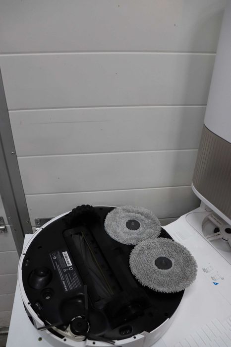 Прахосмукачка робот DREAME L40 Ultra, гореща вода 65°C, Mop, Self-Wash