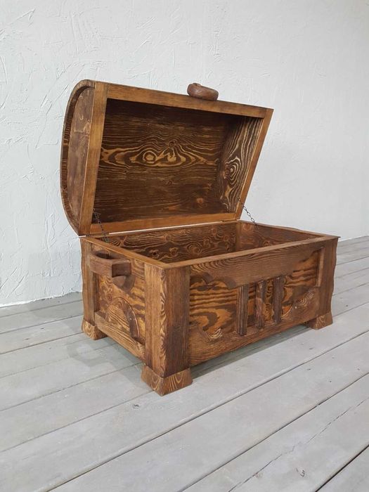 Сундук под старину