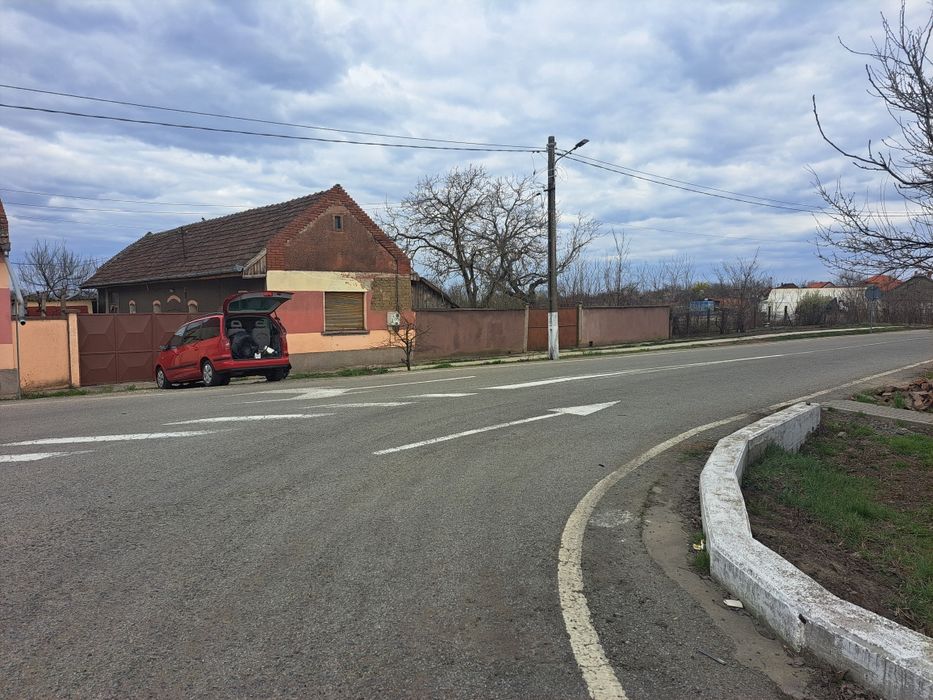 Casa de vânzare situata in Simand pe soseaua Arad#ORADEA  5610 mp