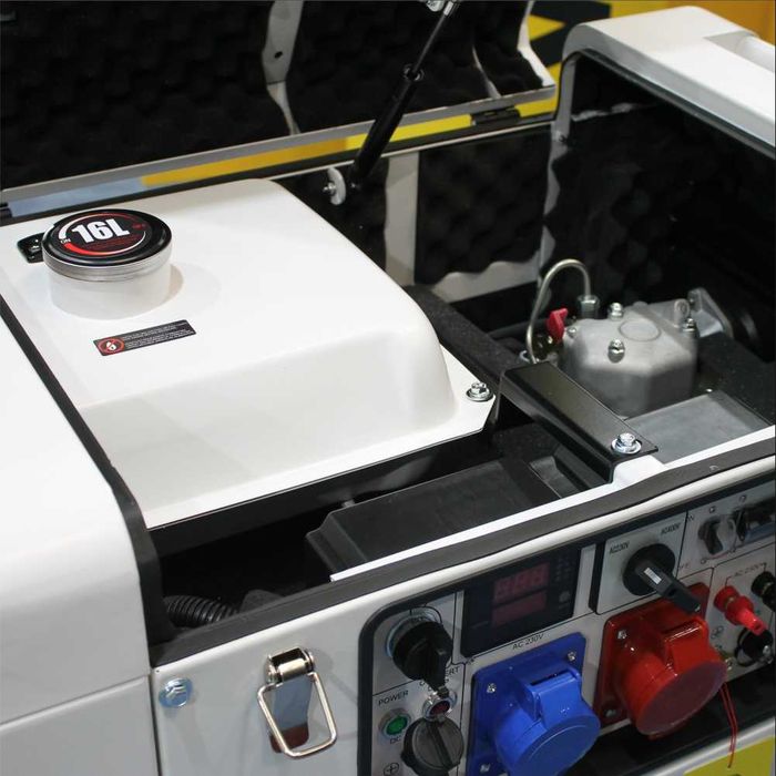 Generator insonorizat diesel SENCI SCDG-10000SE TEQ Pmax 9.4kVA 230V/400V cu ATS inclus