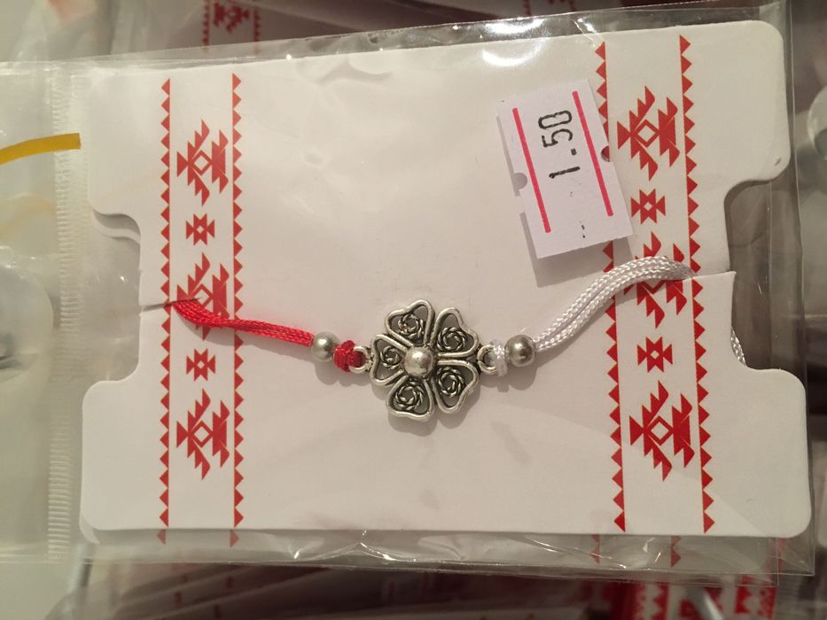 Мартеници ръчна изработка за ръка