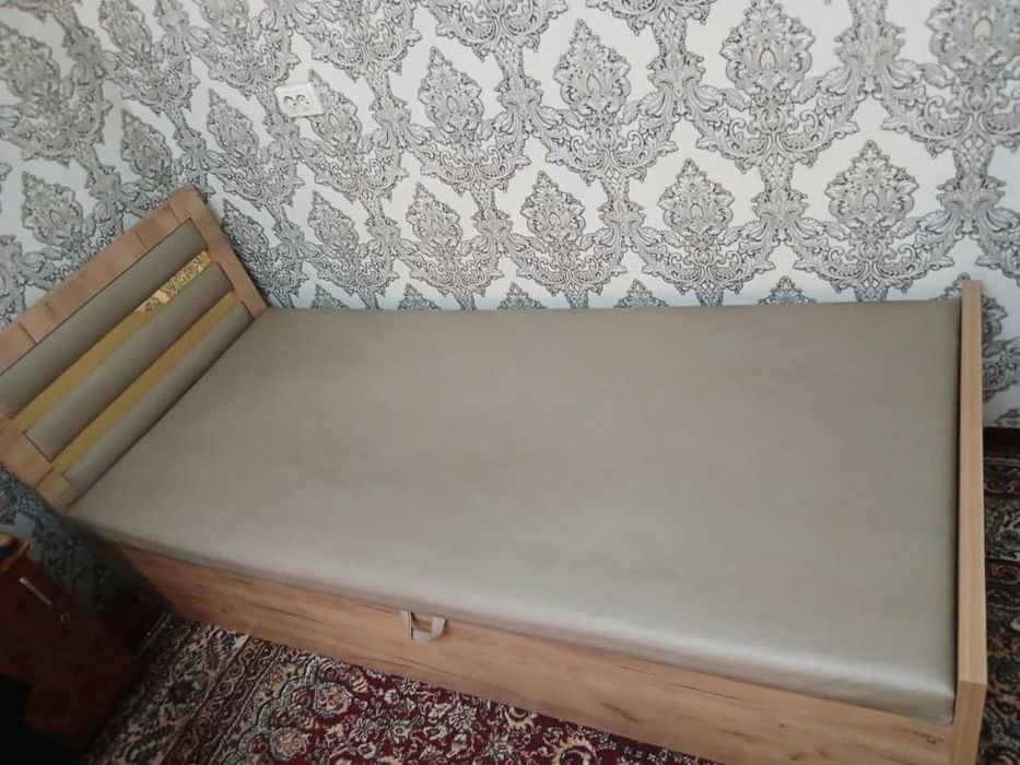 Диван бир кишилик янги хеч канча ишлатилмаган холати идеял