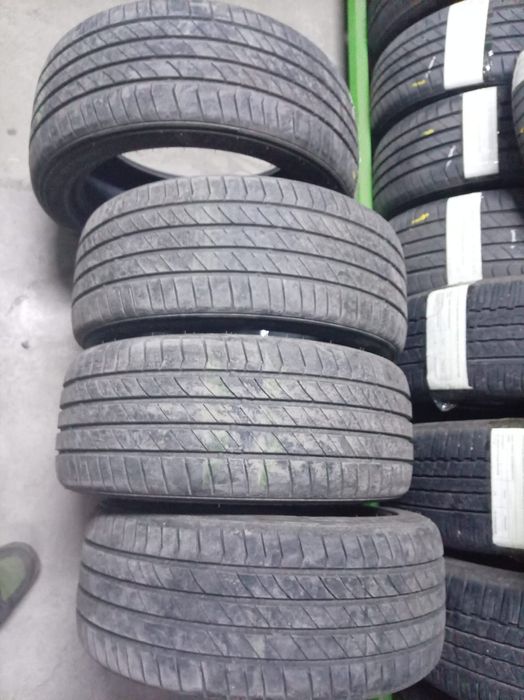 Продам 225/45/17 KUMHO