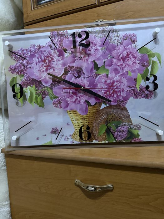 Продам настенные часы