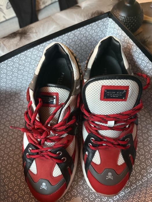 Внос от Холандия само един път са носени оргинални маратонки Filip Ple