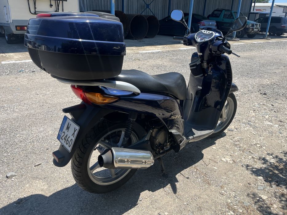 Скутер Honda SH 150