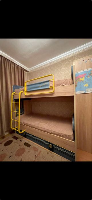 Продам двухъярусную кровать