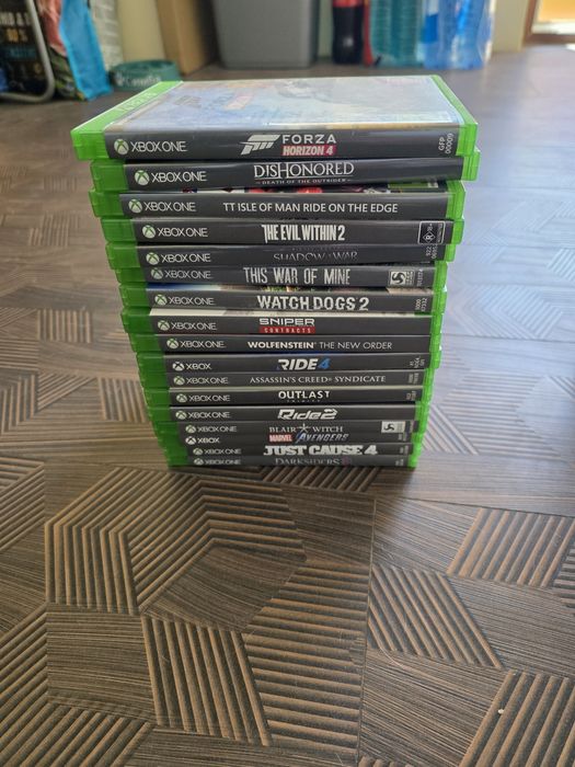 Продавам игри за Xbox one