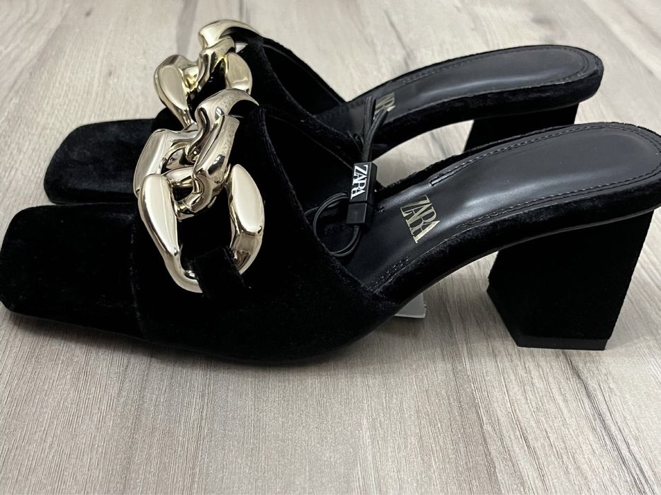 Zara босоножки новые