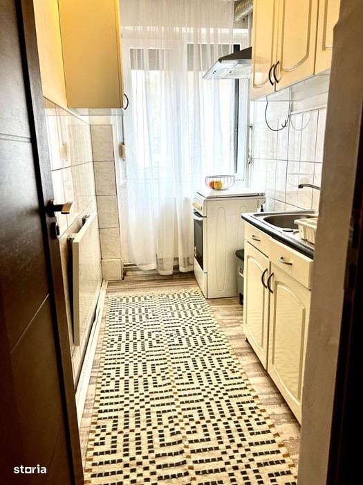 închiriez apartament 3 camere la Fortuna