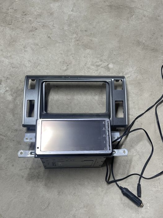 Автомагнитола, магнитола, магнитафон от Тойота Естима/ Превия