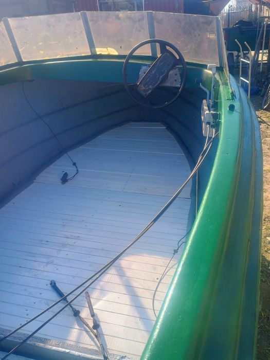 Barca fibra de sticla