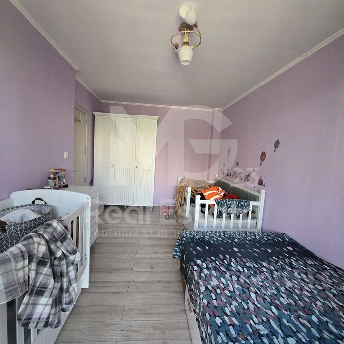 Продава се Тристаен апартамент в Пловдив, Тракия - 109 кв.м за 1926 €/кв.м - Снимка #8