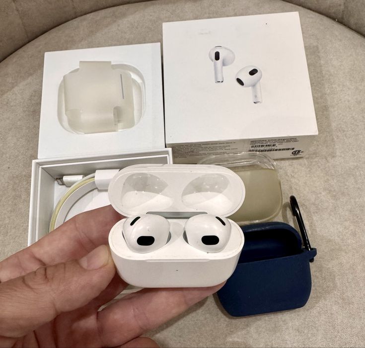 Airpods 3 продам