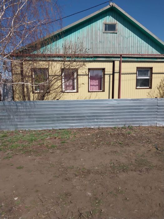 Продам дом в п. Константиновка