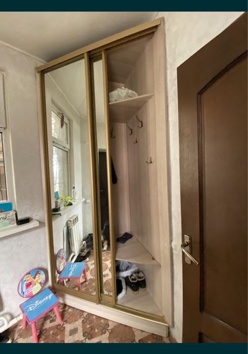 Продам Шкаф прихожку