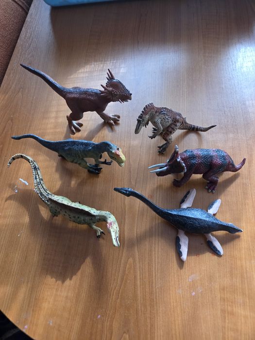 Set 6 dinozauri de vanzarr