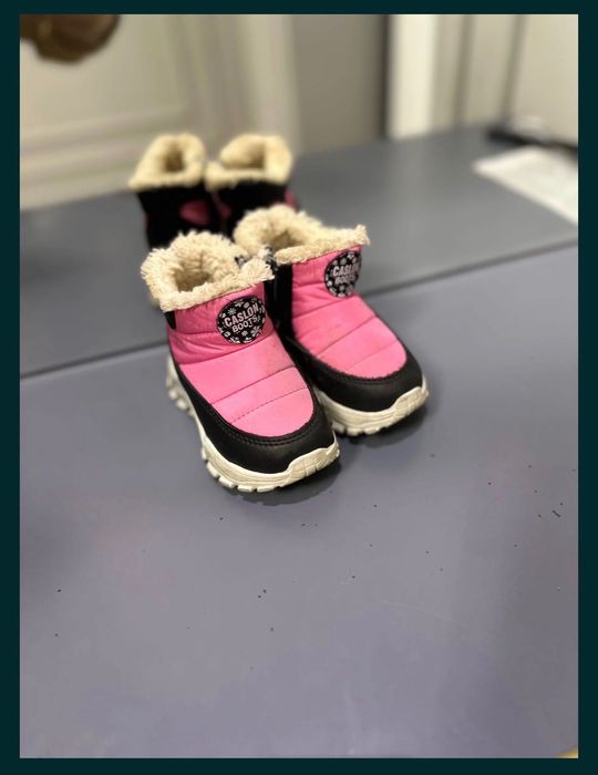 Зимний комбинезон фирма George и сапоги для девочек