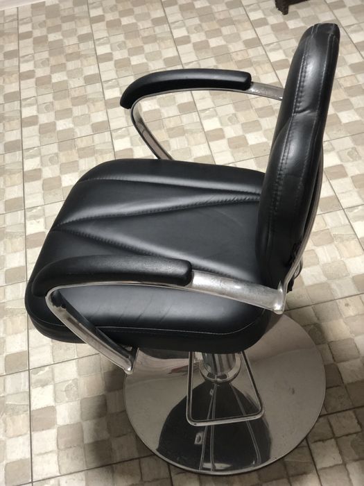 Стулчик для парихмакеров