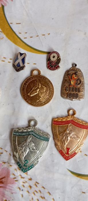 Калькулятор AURORA sp18  фонарик STRAUME значки