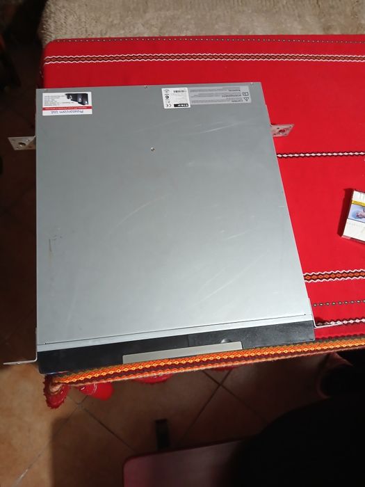 Продавам ЮПС EATON 5P