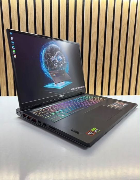 Игровой ноутбук MSI VECTOR A18 HX A9W