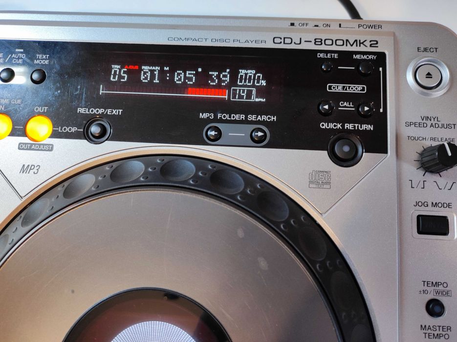 Pioneer CDJ 800 MK2