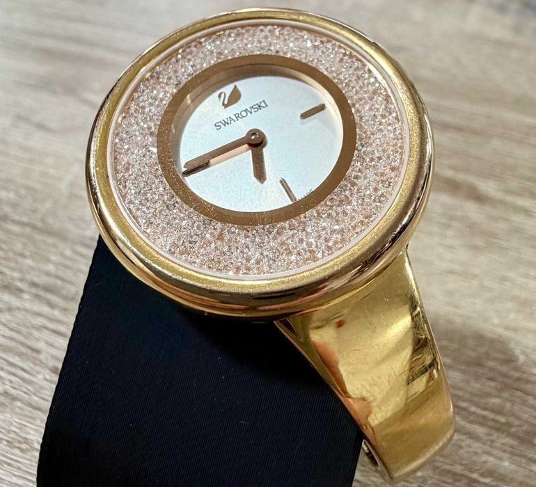 Дамски часовник Swarovski Crystalline Pure 5269250